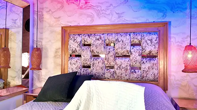 emily dempsey online show from April 10, 2026, 7:07 pm