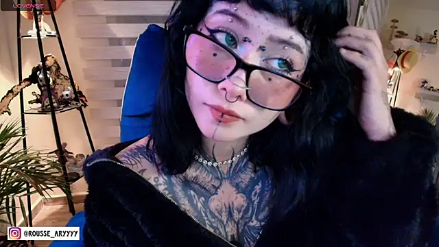AryRousse online show from May 21, 2026, 3:35 am