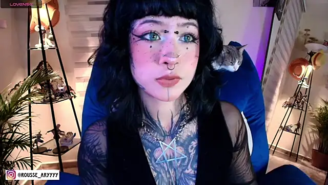 AryRousse online show from May 27, 2026, 2:41 am