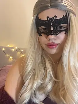 s4rah online show from December 19, 2025, 10:39 pm