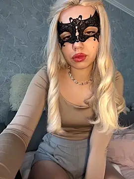 s4rah online show from April 6, 2026, 9:54 am