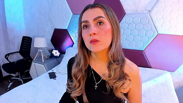 Snapshot of AriaRous chatting on January 14, 2026, 3:50 pm AriaRous online show from January 14, 2026, 3:50 pm