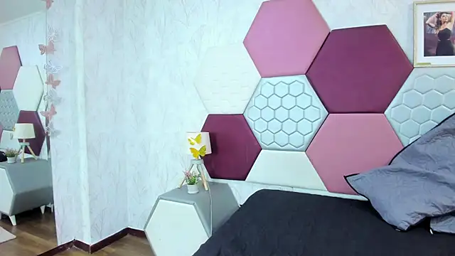 Snapshot of AriaRous chatting on March 27, 2026, 3:23 pm AriaRous online show from March 27, 2026, 3:23 pm