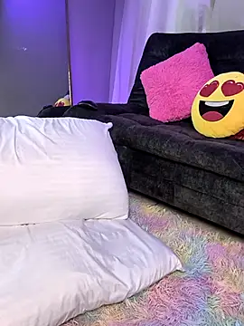 Snapshot of BonnieRitz chatting on February 12, 2026, 9:04 am BonnieRitz online show from February 12, 2026, 9:04 am