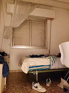 OnlyOneMen online show from April 13, 2026, 5:13 am