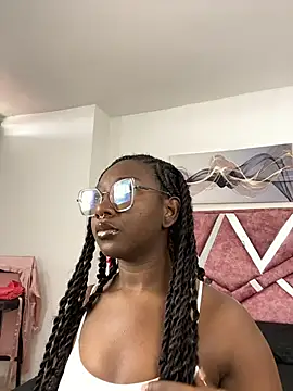 ZahhyGrey online show from February 18, 2026, 9:00 pm