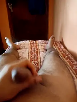 Snapshot of niyk__dz chatting on December 2, 2025, 11:37 am niyk dz online show from December 2, 2025, 11:37 am