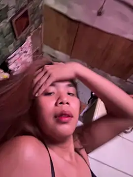 Snapshot of Margaux4U chatting on April 10, 2026, 4:06 am Margaux4U online show from April 10, 2026, 4:06 am