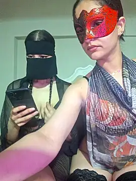 deva-sexy online show from May 25, 2026, 5:41 pm