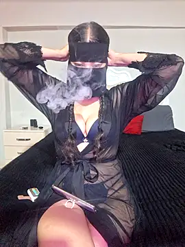 deva-sexy online show from May 27, 2026, 11:02 pm
