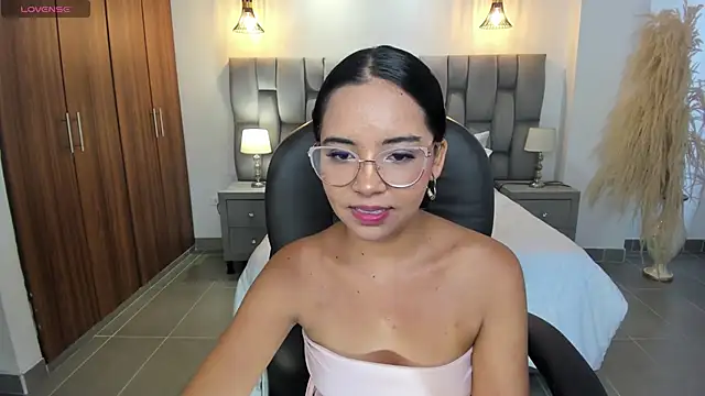 alana martiins online show from July 6, 2026, 7:05 pm