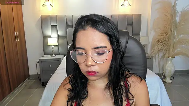 alana martiins online show from July 12, 2026, 1:35 pm