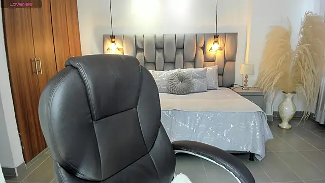 alana martiins online show from July 21, 2026, 8:11 pm
