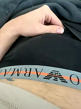 Snapshot of Magicboysz chatting on December 5, 2025, 2:36 pm Magicboysz online show from December 5, 2025, 2:36 pm