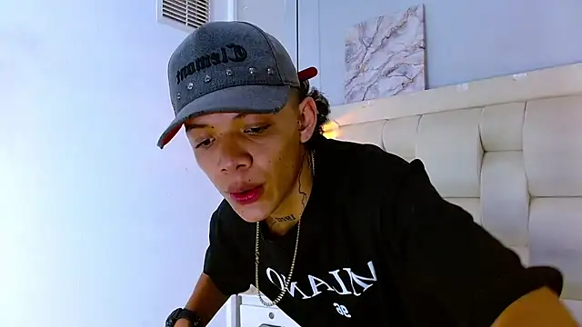 daniel garzon online show from April 14, 2026, 8:59 pm