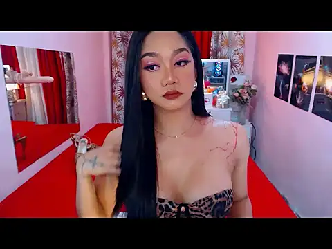UrScreenGoddess online show from June 5, 2026, 12:17 am