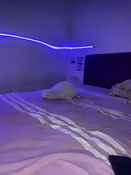 Snapshot of Lindalatina2001 chatting on January 16, 2026, 12:03 am Lindalatina2001 online show from January 16, 2026, 12:03 am