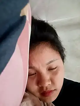 Pretty-haert online show from March 1, 2026, 2:19 pm