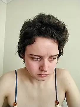 Amy01112 online show from May 24, 2026, 4:34 pm