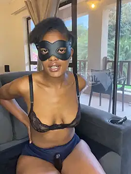 Snapshot of Fancy_Face28 chatting on February 13, 2026, 7:37 am Fancy Face28 online show from February 13, 2026, 7:37 am