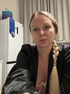 zetrx300 online show from December 18, 2025, 6:14 pm