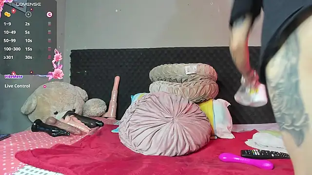 Shadia Squirt online show from March 29, 2026, 9:48 pm