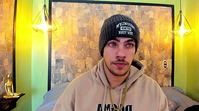 Snapshot of PatrickS25 chatting on February 3, 2026, 4:10 am PatrickS25 online show from February 3, 2026, 4:10 am