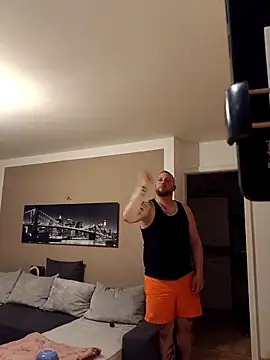 Chiemsee610 online show from April 13, 2026, 6:35 pm