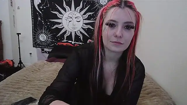 Maexoxo online show from April 15, 2026, 7:37 am