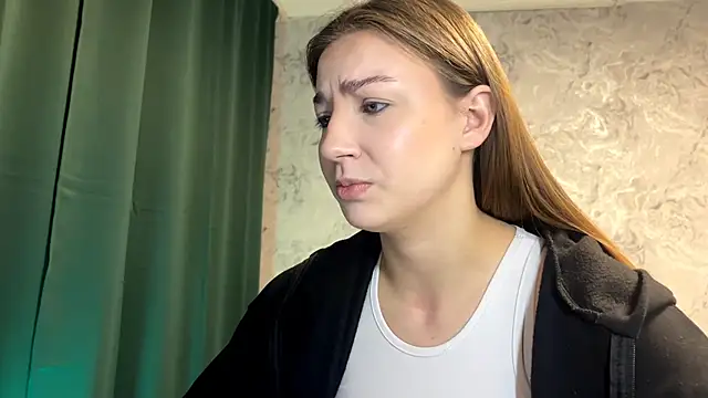 MerleneDelerme online show from December 17, 2025, 5:13 am