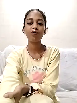 Snapshot of IndianSativa2 chatting on December 14, 2025, 12:05 am IndianSativa2 online show from December 14, 2025, 12:05 am