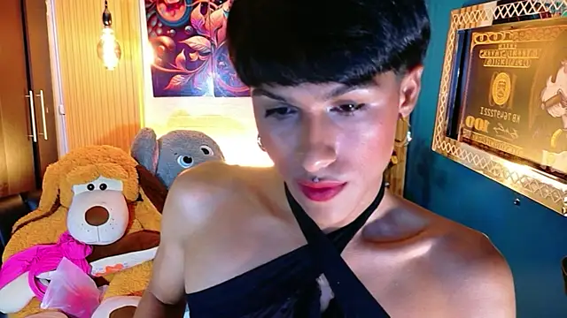 StormLuxX online show from April 19, 2026, 6:10 pm