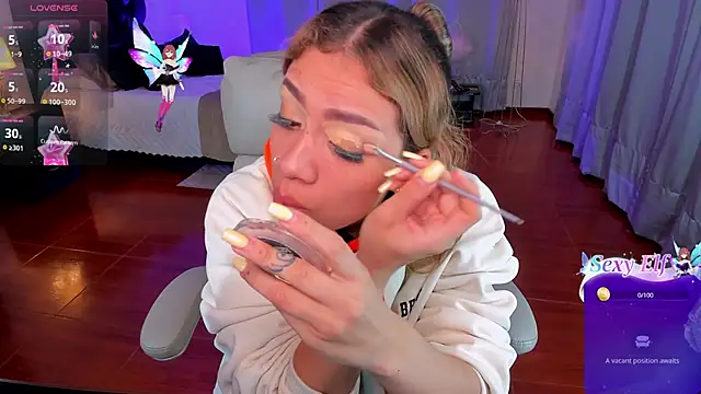 Snapshot of Zara_Wolf_ chatting on February 3, 2026, 10:53 am Zara Wolf online show from February 3, 2026, 10:53 am