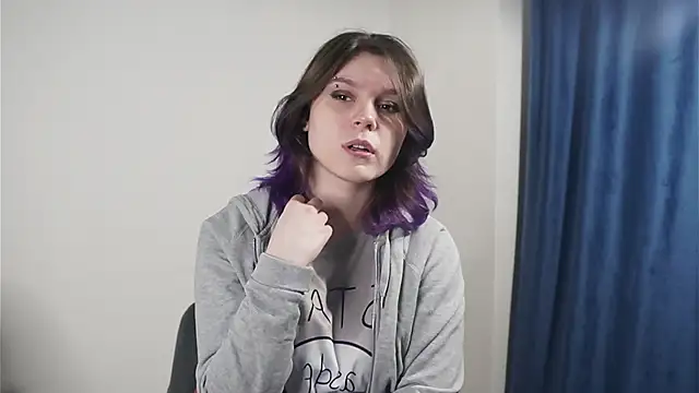 Snapshot of GriselWarick chatting on December 2, 2025, 8:41 am GriselWarick online show from December 2, 2025, 8:41 am