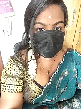 Snapshot of Tamil_Shara chatting on July 12, 2026, 8:49 am Tamil Shara online show from July 12, 2026, 8:49 am