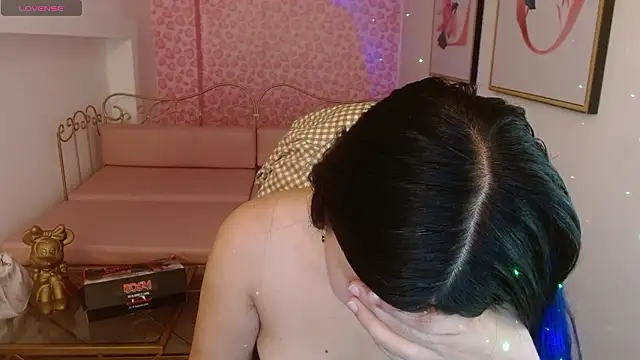 Nina harpper  online show from March 24, 2026, 1:05 pm