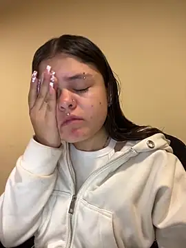 Camila Duarte2 online show from March 18, 2026, 1:47 pm