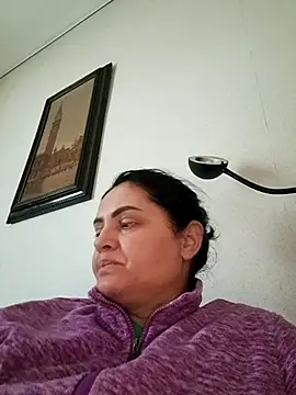 Snapshot of gini92 chatting on February 7, 2026, 6:50 am gini92 online show from February 7, 2026, 6:50 am