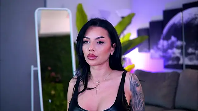 Ivy Trix online show from February 6, 2026, 7:39 pm