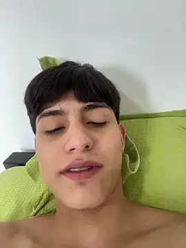 Snapshot of Lander_Cruz chatting on April 18, 2026, 7:58 pm Lander Cruz online show from April 18, 2026, 7:58 pm