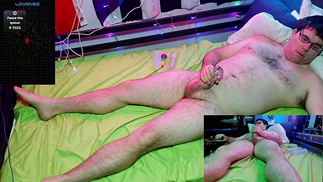 cumfun110xh online show from December 3, 2025, 12:40 am