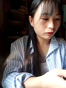 Snapshot of Maiphu34 chatting on May 16, 2026, 2:30 am Maiphu34 online show from May 16, 2026, 2:30 am