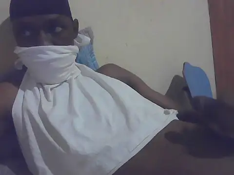 Snapshot of ElsonDicks2 chatting on December 3, 2025, 1:24 am ElsonDicks2 online show from December 3, 2025, 1:24 am