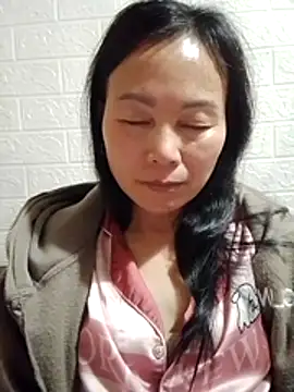 Lili-123k online show from February 26, 2026, 7:46 pm