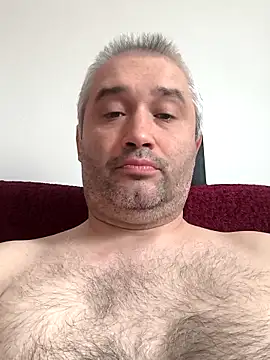 Snapshot of Olomoucak1982 chatting on April 21, 2026, 8:09 am Olomoucak1982 online show from April 21, 2026, 8:09 am
