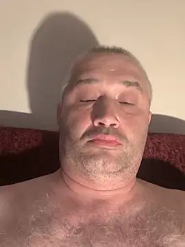 Snapshot of Olomoucak1982 chatting on June 18, 2026, 7:40 pm Olomoucak1982 online show from June 18, 2026, 7:40 pm