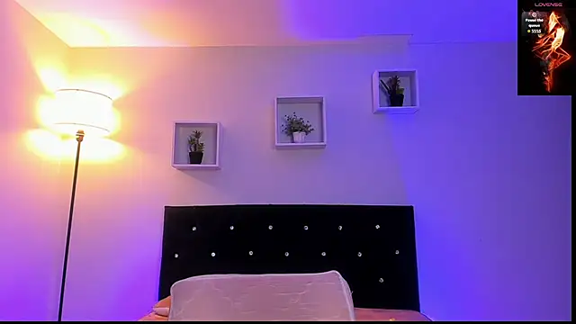 Victoria Rose  online show from May 29, 2026, 8:07 pm