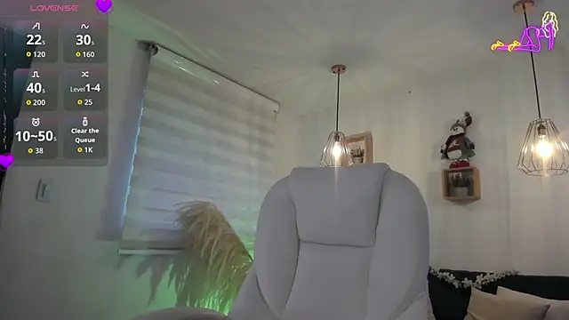 Paola Owens online show from December 17, 2025, 11:49 am