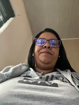 Carameloswing1 online show from April 19, 2026, 1:21 pm