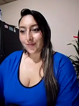 Valeria montana  online show from December 13, 2025, 11:43 pm